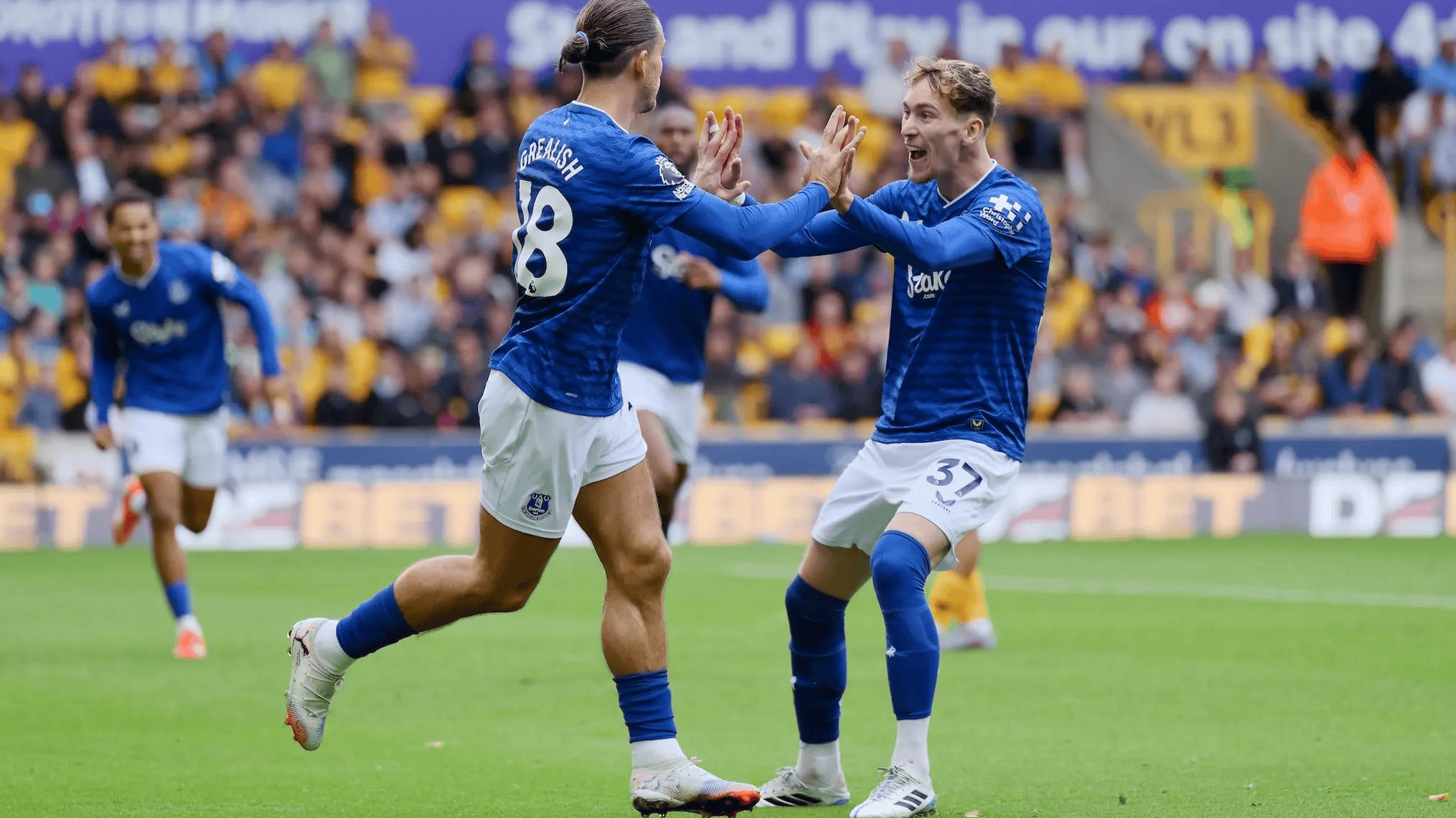 关于英超赛程吃紧；阿斯顿维拉转会期止住颓势；引发热议；更衣室氛围转暖的信息kaiyun官方登录入口