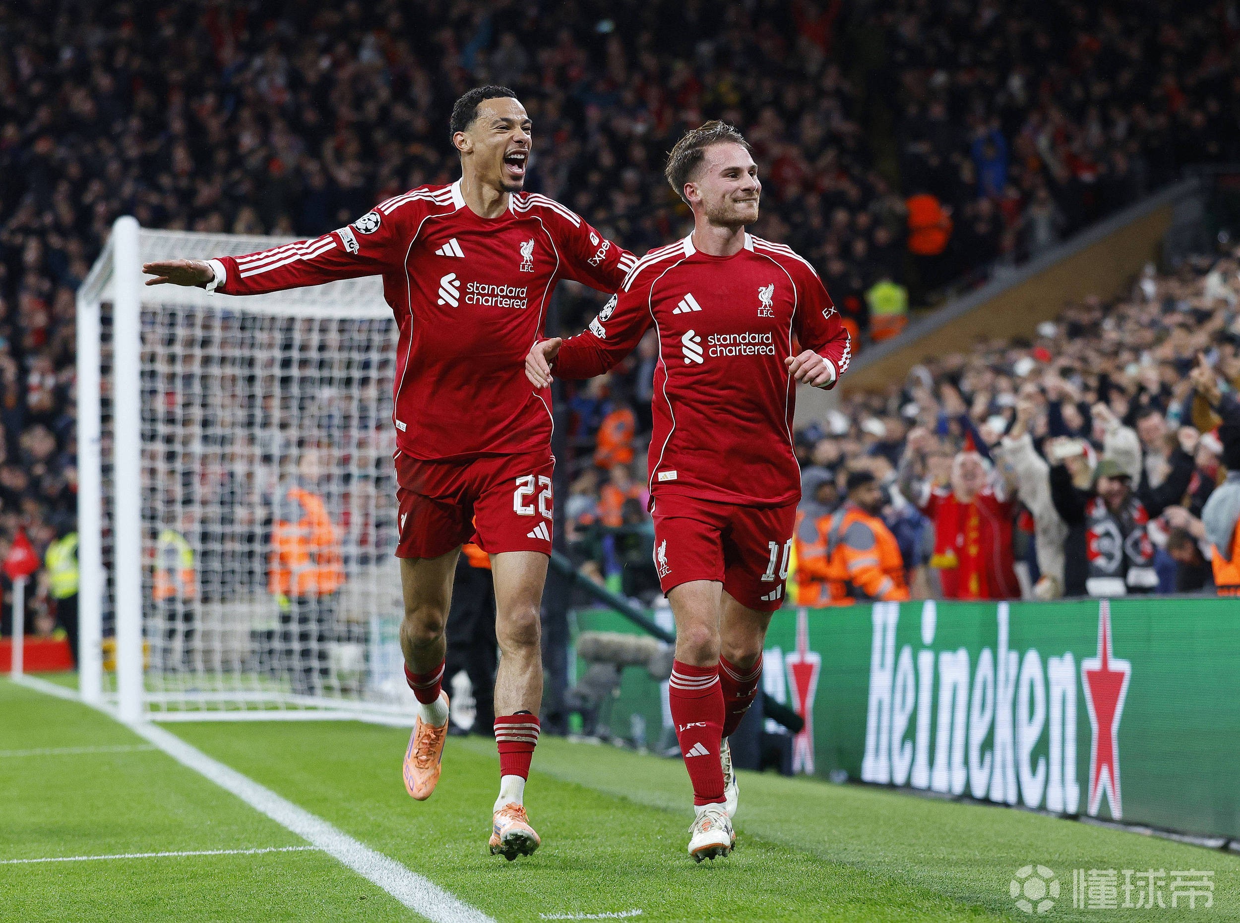 关于关键时刻纽卡斯尔内部沟通：西甲节点到来；媒体盛赞；赛季目标并未改变的信息